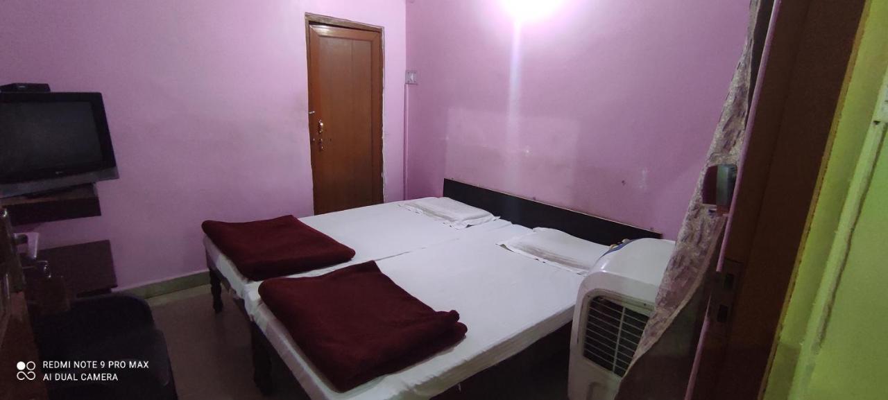 Hotel Avadh Balrāmpur Dış mekan fotoğraf